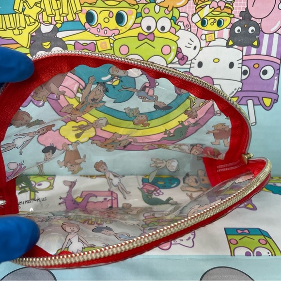 (+ 2 Random Items) Flintstones I Heart Revolution Makeup Pouch | Cartoon Bag - Picture 5 of 5